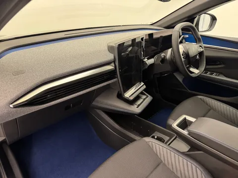 DS75LYC Renault Megane E-Tech EV60 160kW Techno Esprit Alpine 60kWh 5dr Auto Thumbnail #12