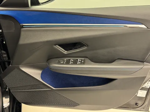 DS75LYC Renault Megane E-Tech EV60 160kW Techno Esprit Alpine 60kWh 5dr Auto Thumbnail #16