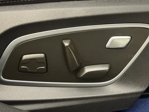 DS75LYC Renault Megane E-Tech EV60 160kW Techno Esprit Alpine 60kWh 5dr Auto Thumbnail #18