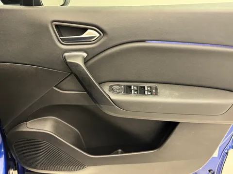 SH72HPL Renault Captur 1.0 TCE 90 Techno 5dr Thumbnail #17