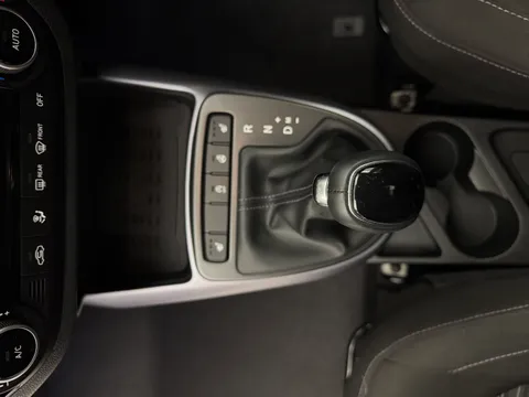 DU24AUK Hyundai i10 1.2 Premium 5dr Auto [Nav] Thumbnail #15