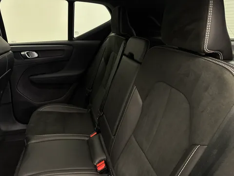 DN71HWH Volvo XC40 1.5 T3 [163] R DESIGN 5dr Thumbnail #13