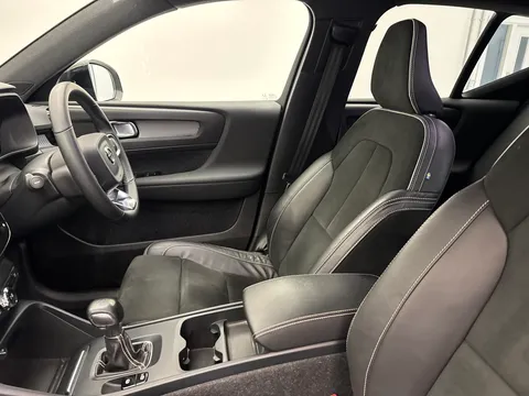 DN71HWH Volvo XC40 1.5 T3 [163] R DESIGN 5dr Thumbnail #10