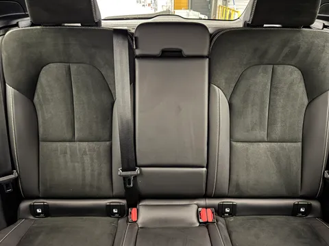 DN71HWH Volvo XC40 1.5 T3 [163] R DESIGN 5dr Thumbnail #16