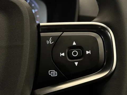 DN71HWH Volvo XC40 1.5 T3 [163] R DESIGN 5dr Thumbnail #20