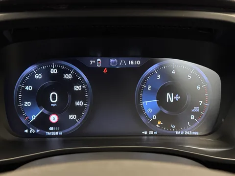 DN71HWH Volvo XC40 1.5 T3 [163] R DESIGN 5dr Thumbnail #23