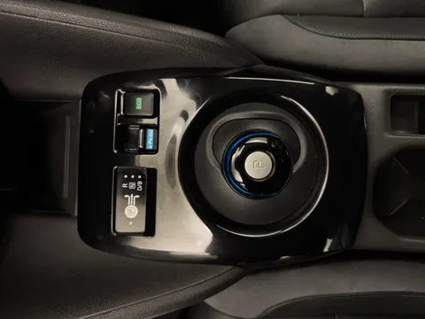 NL71ZKW Nissan LEAF 160kW e+ Tekna 62kWh 5dr Auto Thumbnail #17
