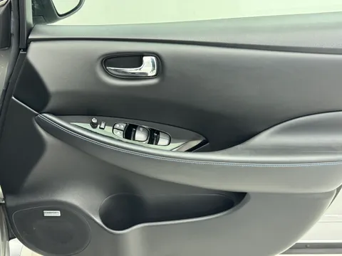 NL71ZKW Nissan LEAF 160kW e+ Tekna 62kWh 5dr Auto Thumbnail #21
