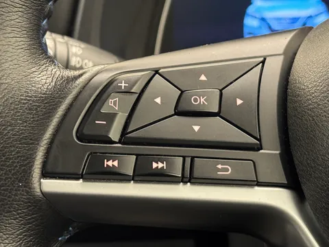 NL71ZKW Nissan LEAF 160kW e+ Tekna 62kWh 5dr Auto Thumbnail #24