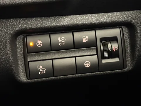 NL71ZKW Nissan LEAF 160kW e+ Tekna 62kWh 5dr Auto Thumbnail #30