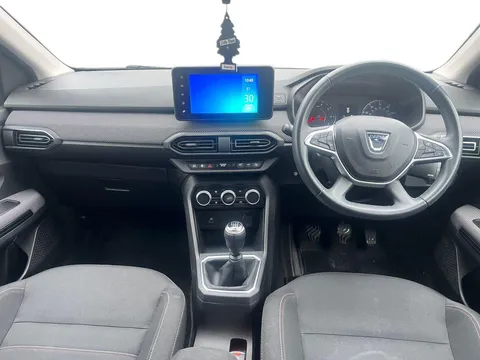 5 of 33 for Dacia Jogger 1.0 TCe Extreme SE 5dr