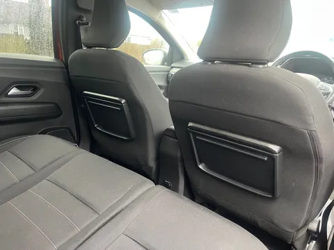 20 of 33 for Dacia Jogger 1.0 TCe Extreme SE 5dr