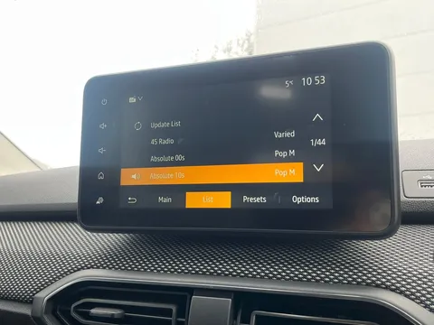 25 of 33 for Dacia Jogger 1.0 TCe Extreme SE 5dr