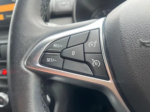 27 of 33 for Dacia Jogger 1.0 TCe Extreme SE 5dr