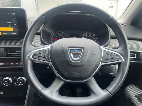 29 of 33 for Dacia Jogger 1.0 TCe Extreme SE 5dr