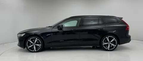 RF74AZW Volvo V60 2.0 B4P Ultra Dark 5dr Auto Thumbnail #3