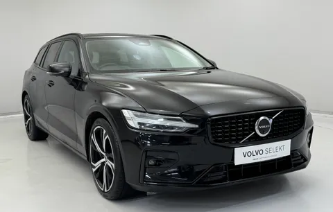 RF74AZW Volvo V60 2.0 B4P Ultra Dark 5dr Auto Thumbnail #1