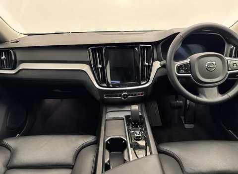 RF74AZW Volvo V60 2.0 B4P Ultra Dark 5dr Auto Thumbnail #11
