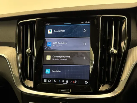 RF74AZW Volvo V60 2.0 B4P Ultra Dark 5dr Auto Thumbnail #25