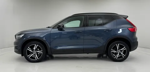 YY71LFL Volvo XC40 1.5 T3 [163] R DESIGN 5dr Thumbnail #3