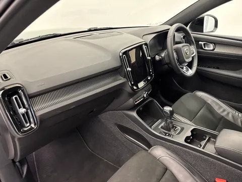 YY71LFL Volvo XC40 1.5 T3 [163] R DESIGN 5dr Thumbnail #13