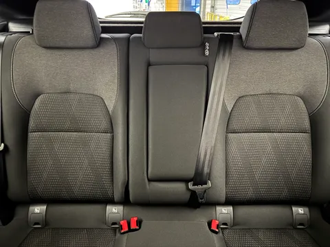 BT72NZF Nissan Qashqai 1.3 DiG-T MH 158 N-Connecta 5dr Thumbnail #17