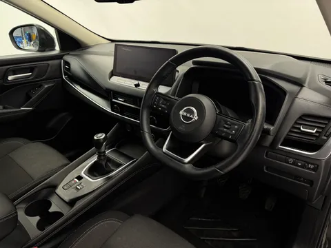 BT72NZF Nissan Qashqai 1.3 DiG-T MH 158 N-Connecta 5dr Thumbnail #20