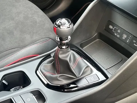 MT75JRX Hyundai Tucson 1.6T N Line 5dr Thumbnail #14