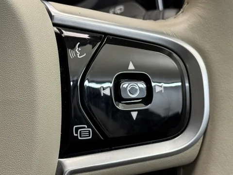 ST71HZP Volvo V60 2.0 B5P Cross Country 5dr AWD Auto Thumbnail #24