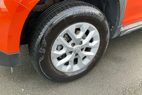 BD22YMY Dacia Duster 1.0 TCe 90 Comfort 5dr Thumbnail #13