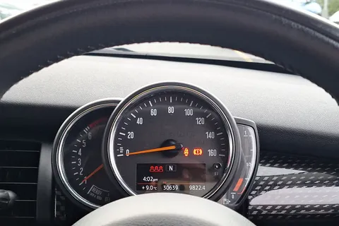 MH68JZK Mini Hatchback 2.0 Cooper S Classic II 5dr Thumbnail #12