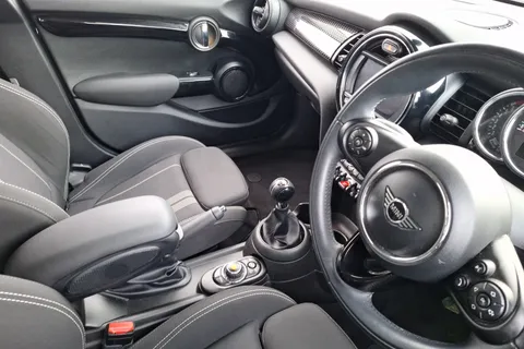 MH68JZK Mini Hatchback 2.0 Cooper S Classic II 5dr Thumbnail #13