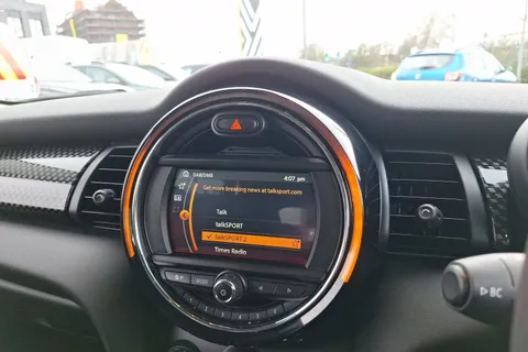 MH68JZK Mini Hatchback 2.0 Cooper S Classic II 5dr Thumbnail #38