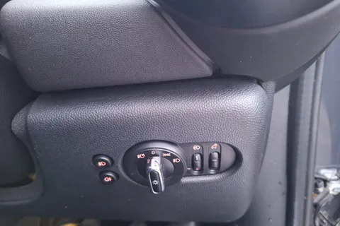 MH68JZK Mini Hatchback 2.0 Cooper S Classic II 5dr Thumbnail #40