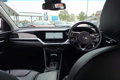 PY21OTG Kia Niro 1.6 GDi Hybrid 3 5dr DCT Thumbnail #5