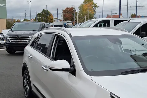 PY21OTG Kia Niro 1.6 GDi Hybrid 3 5dr DCT Thumbnail #25