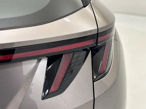 BF72GGA Hyundai Tucson 1.6 TGDi Hybrid 230 SE Connect 5dr 2WD Auto Thumbnail #29