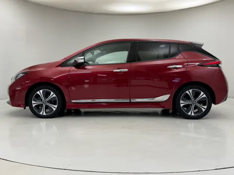 DG22LYY Nissan LEAF 110kW N-Connecta 40kWh 5dr Auto Thumbnail #6