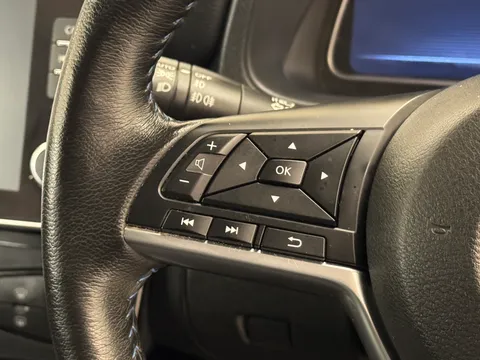 DG22LYY Nissan LEAF 110kW N-Connecta 40kWh 5dr Auto Thumbnail #23