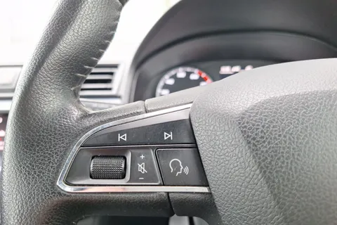 YM69NLT SEAT Arona 1.0 TSI SE Technology [EZ] 5dr Thumbnail #33