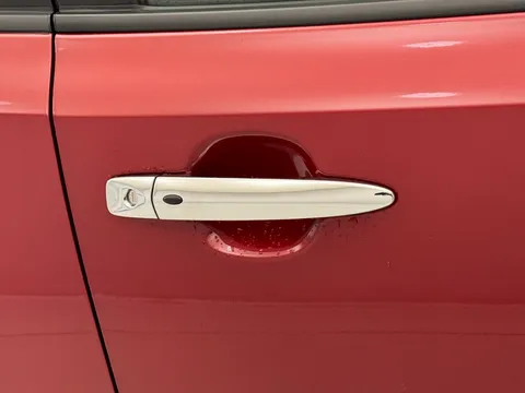 DG22LYY Nissan LEAF 110kW N-Connecta 40kWh 5dr Auto Thumbnail #37