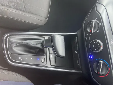 LC24BGF Hyundai Bayon 1.0 TGDi 48V MHEV SE Connect 5dr DCT Thumbnail #13