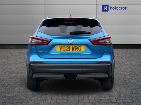 VO21WRG Nissan Qashqai 1.3 DiG-T N-Motion 5dr Thumbnail #5