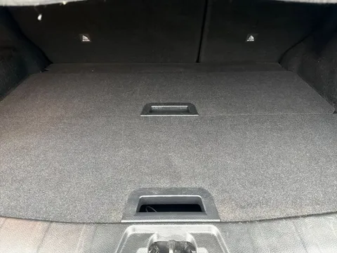 VO21WRG Nissan Qashqai 1.3 DiG-T N-Motion 5dr Thumbnail #19