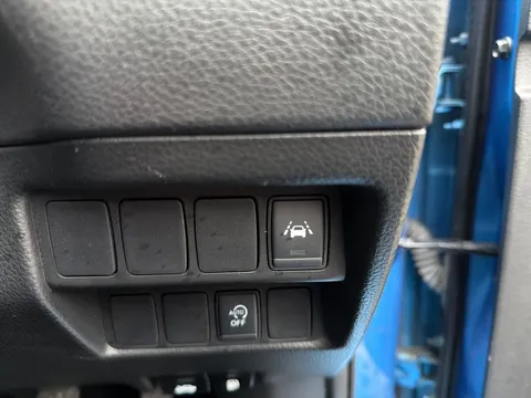 VO21WRG Nissan Qashqai 1.3 DiG-T N-Motion 5dr Thumbnail #24