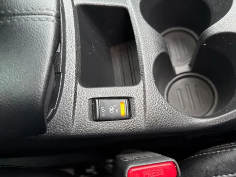 VO21WRG Nissan Qashqai 1.3 DiG-T N-Motion 5dr Thumbnail #26