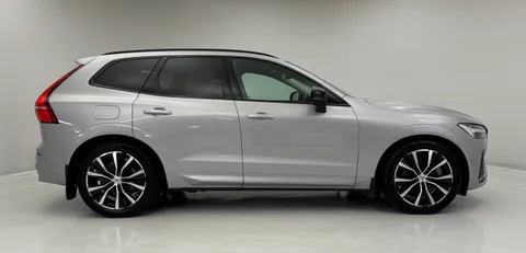 DP72HHC Volvo XC60 2.0 B5P Ultimate Dark 5dr AWD Geartronic Thumbnail #6
