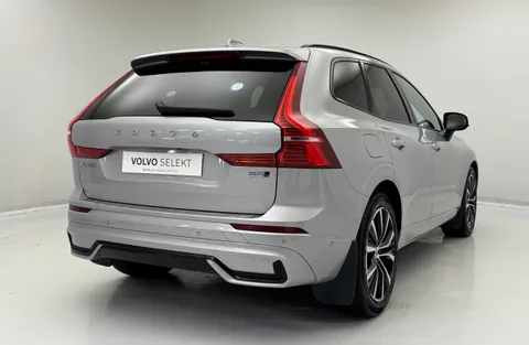 DP72HHC Volvo XC60 2.0 B5P Ultimate Dark 5dr AWD Geartronic Thumbnail #7