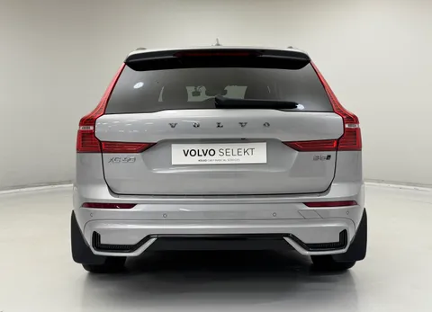 DP72HHC Volvo XC60 2.0 B5P Ultimate Dark 5dr AWD Geartronic Thumbnail #8