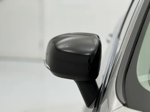 DP72HHC Volvo XC60 2.0 B5P Ultimate Dark 5dr AWD Geartronic Thumbnail #44